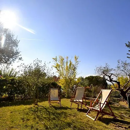 Sleeps 8 Air Con Wifi فيلة *